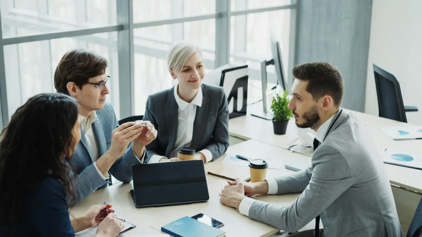 Equipo Agath — reunión estratégica